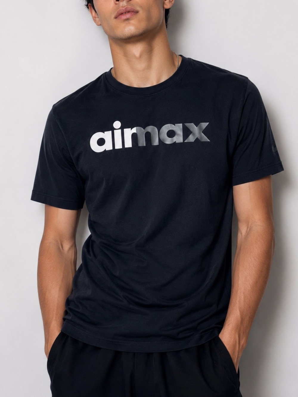 NIKE Air Max Logo Tee Men’s Small Black Graphic T-Shirt Streetwear